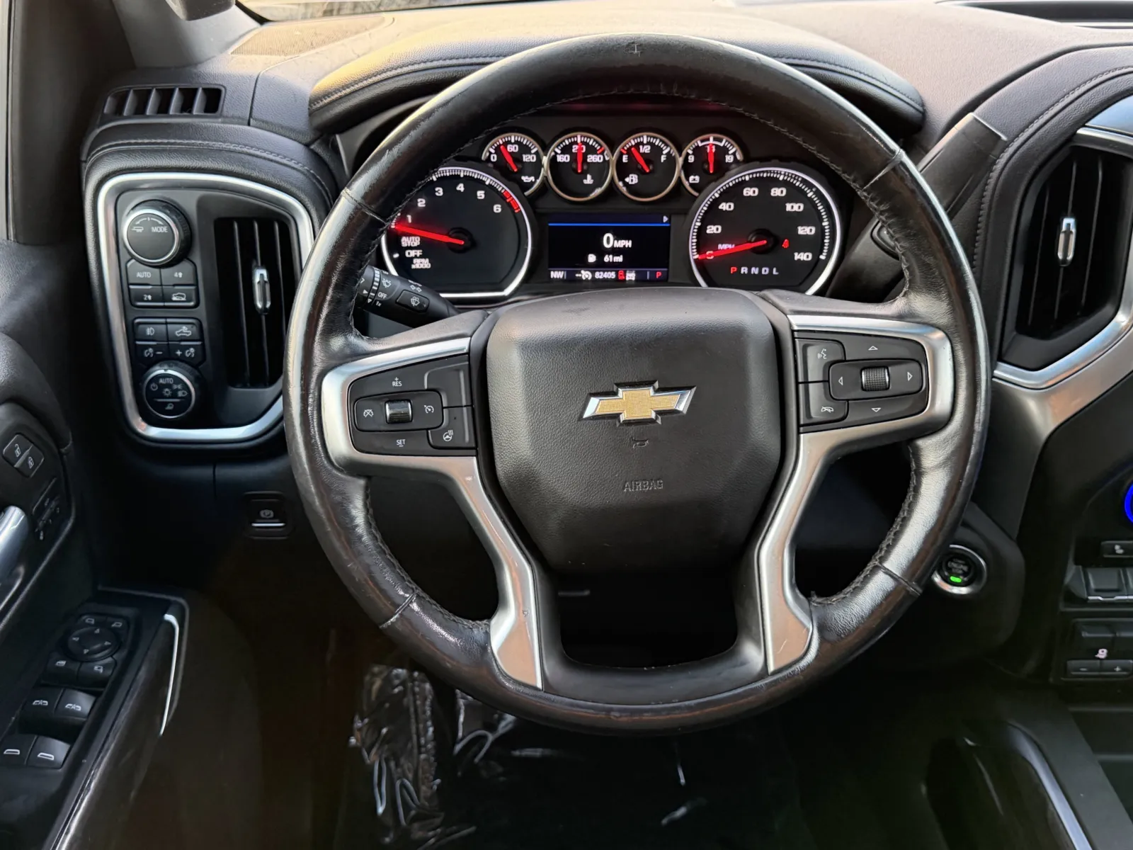 Chevrolet Silverado photo 14