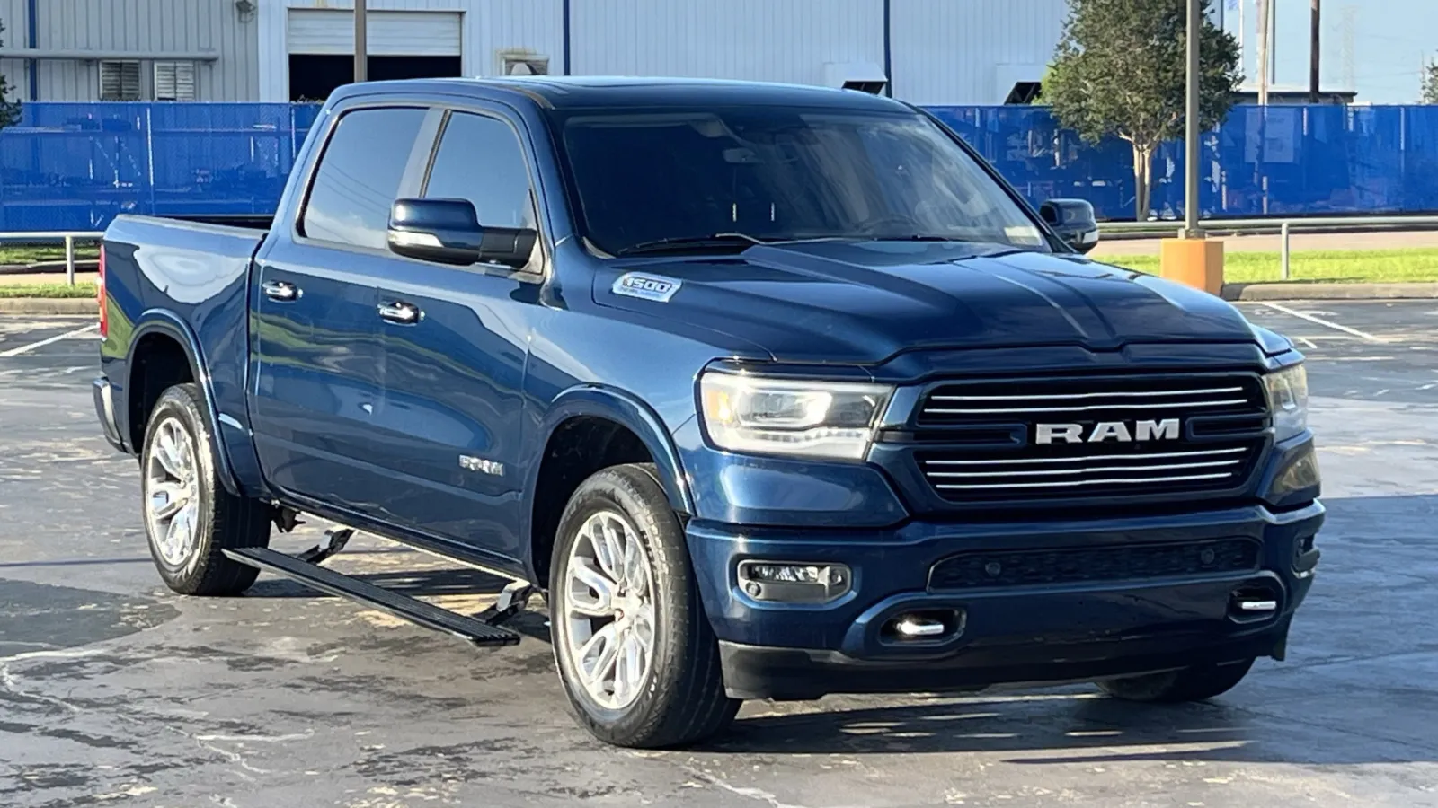 2021 RAM 1500 Laramie Crew Cab 5'7's photo