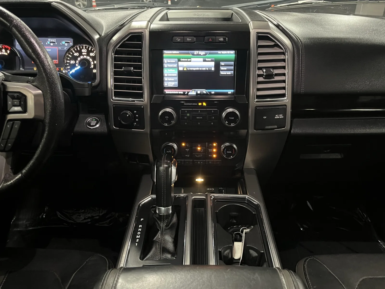 2015 Ford F-150 Platinum - Photo 21