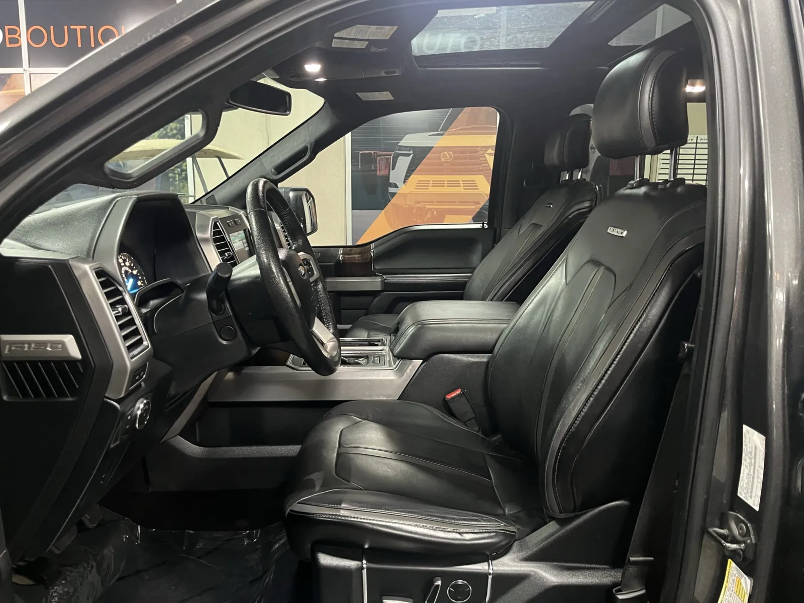 2015 Ford F-150 Platinum - Photo 24