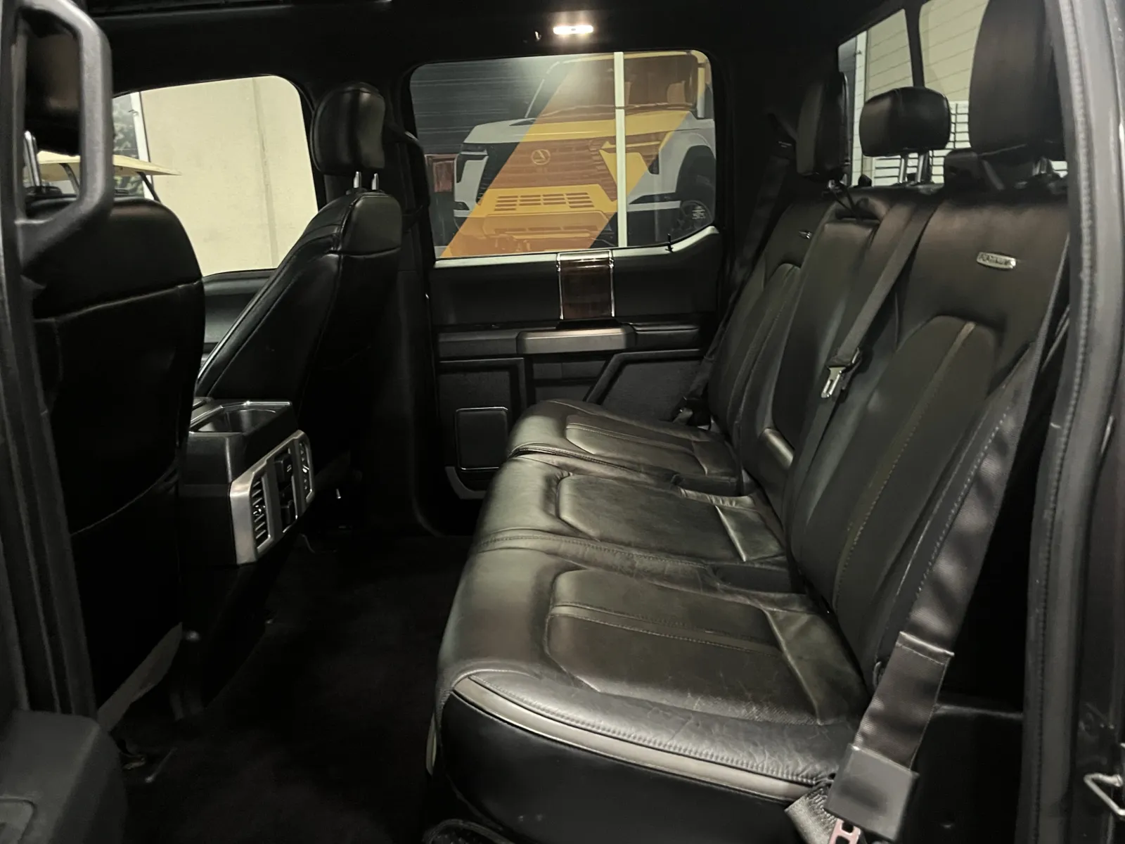 2015 Ford F-150 Platinum - Photo 26