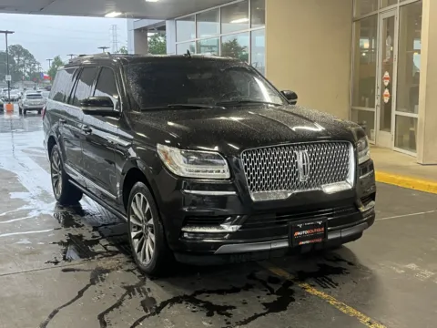 Photos of 2020 Lincoln Navigator L Reserve for sale in Alvin, TX at Auto Boutique Texas