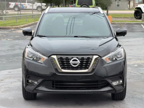 More photos of 2019 Nissan Kicks SR at Auto Boutique Texas, TX