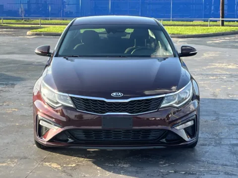 More photos of 2019 Kia Optima LX at Auto Boutique Texas, TX