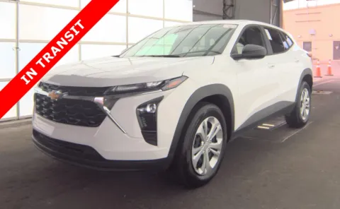 White 2025 Chevrolet Trax LS for sale in Alvin, TX