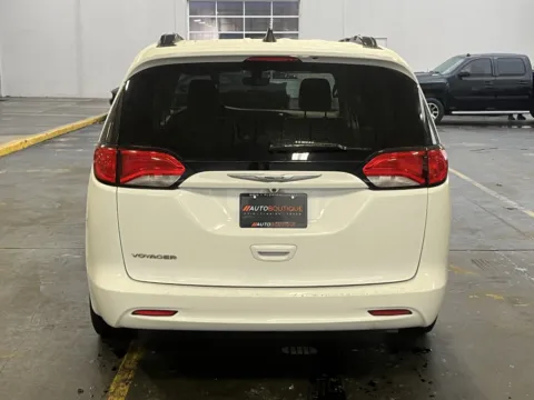 More photos of 2021 Chrysler Voyager LXI at Auto Boutique Texas, TX