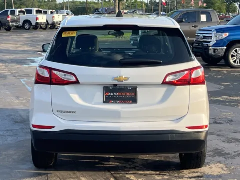 More photos of 2020 Chevrolet Equinox LS at Auto Boutique Texas, TX