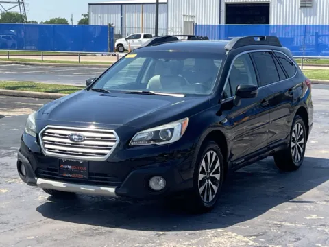 Another view of 2015 Subaru Outback 2.5i Limited for sale in Alvin, TX at Auto Boutique Texas