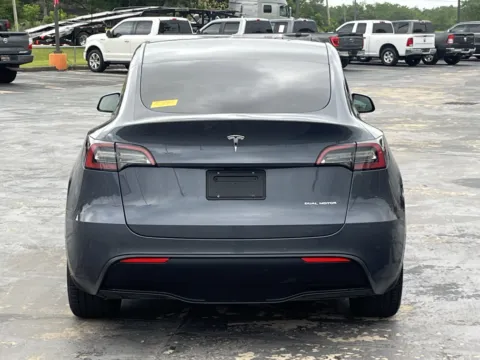 More photos of 2022 Tesla Model Y Long Range at Auto Boutique Texas, TX
