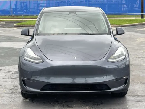 More photos of 2022 Tesla Model Y Long Range at Auto Boutique Texas, TX