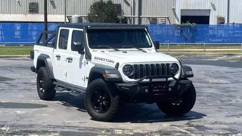 White 2024 JEEP GLADIATOR Sport for sale in Alvin, TX