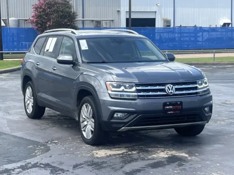 Photos of 2019 Volkswagen Atlas 2.0T SE w Technology for sale in Alvin, TX at Auto Boutique Texas