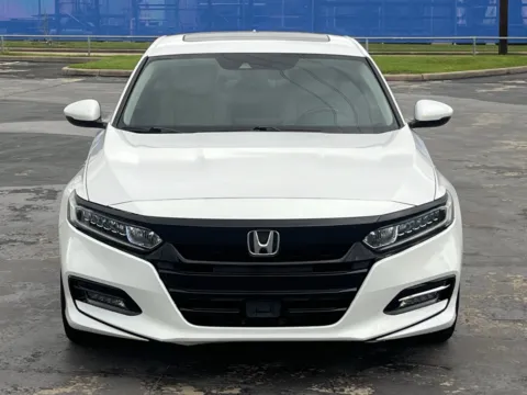 More photos of 2019 Honda Accord Hybrid EX-L at Auto Boutique Texas, TX