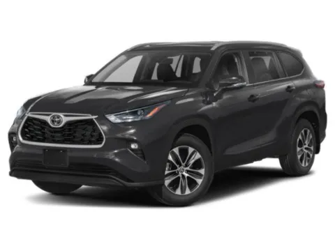 Gray 2024 Toyota Highlander XLE for sale in Alvin, TX