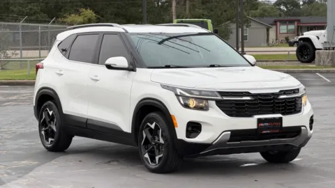 White 2025 Kia Seltos EX for sale in Alvin, TX