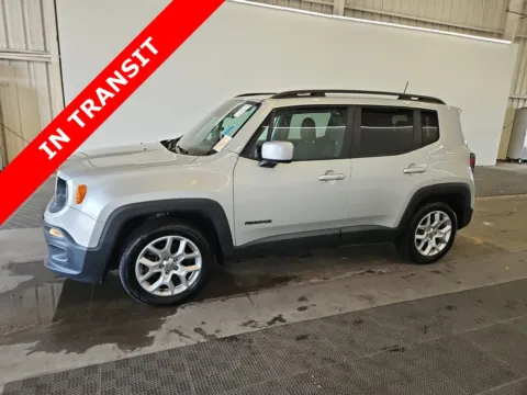 Silver 2018 Jeep Renegade Latitude for sale in Alvin, TX