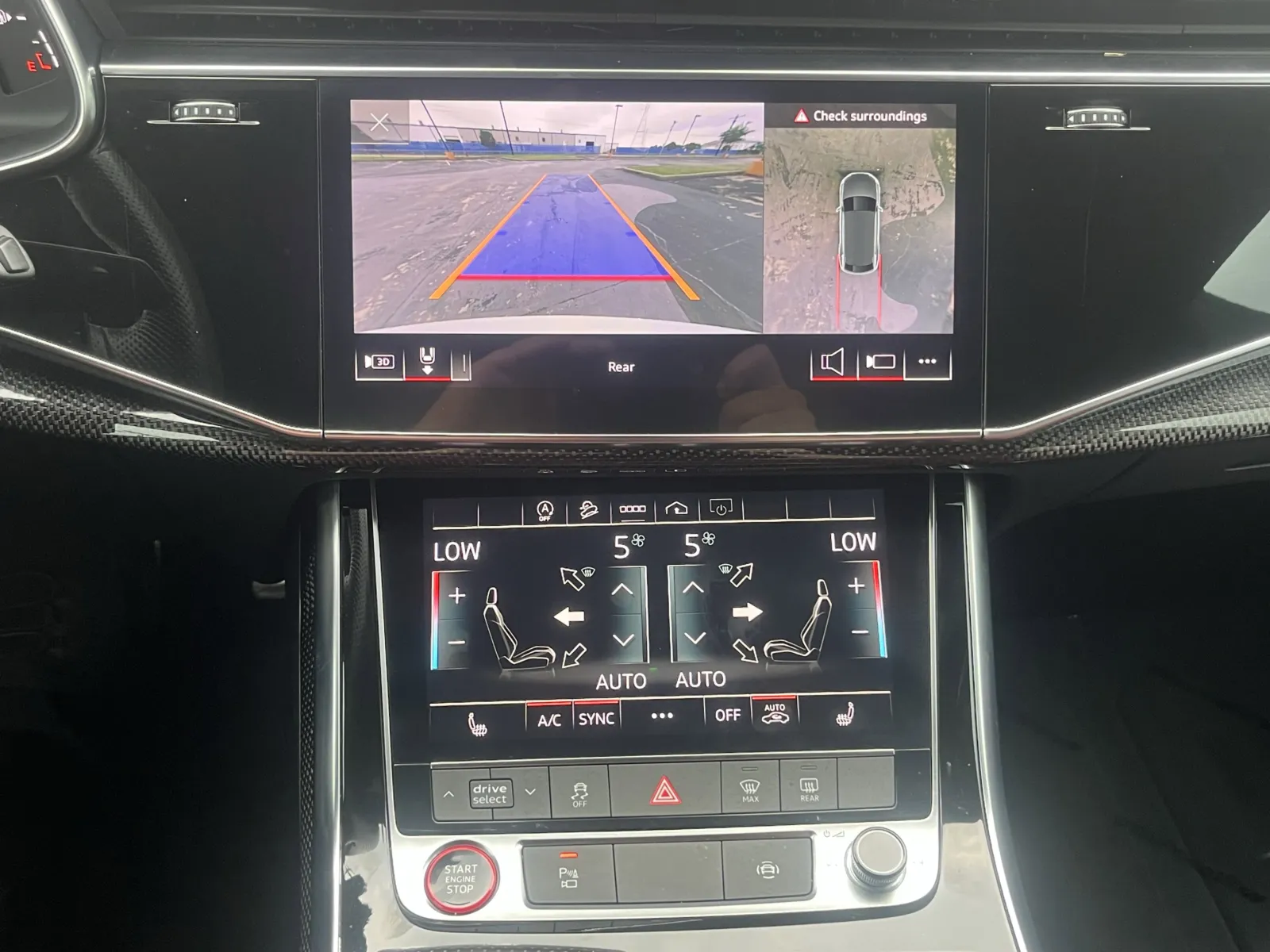 Audi SQ8 photo 21