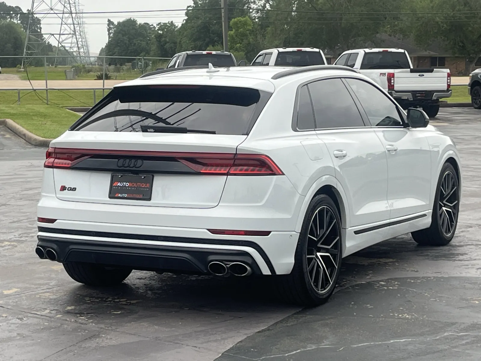 Audi SQ8 photo 8