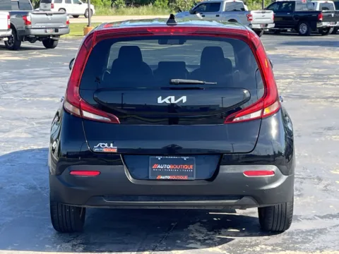 More photos of 2022 Kia Soul LX at Auto Boutique Texas, TX
