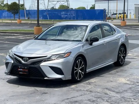 Another view of 2020 Toyota Camry SE for sale in Alvin, TX at Auto Boutique Texas
