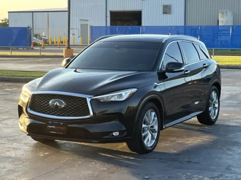 Another view of 2019 INFINITI QX50 LUXE for sale in Alvin, TX at Auto Boutique Texas