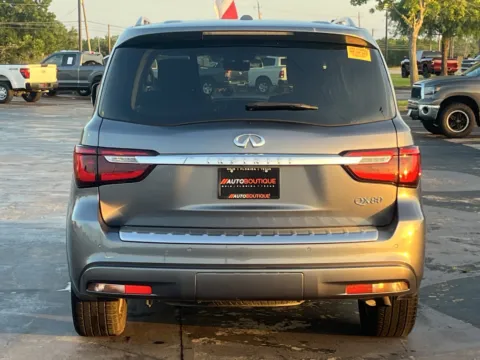 More photos of 2018 INFINITI QX80 at Auto Boutique Texas, TX