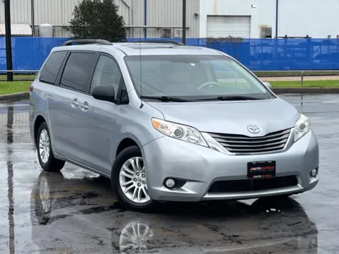 Another view of 2014 Toyota Sienna XLE for sale in Alvin, TX at Auto Boutique Texas