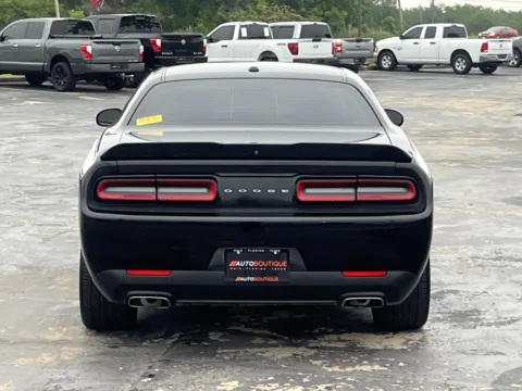 More photos of 2018 Dodge Challenger SXT at Auto Boutique Texas, TX