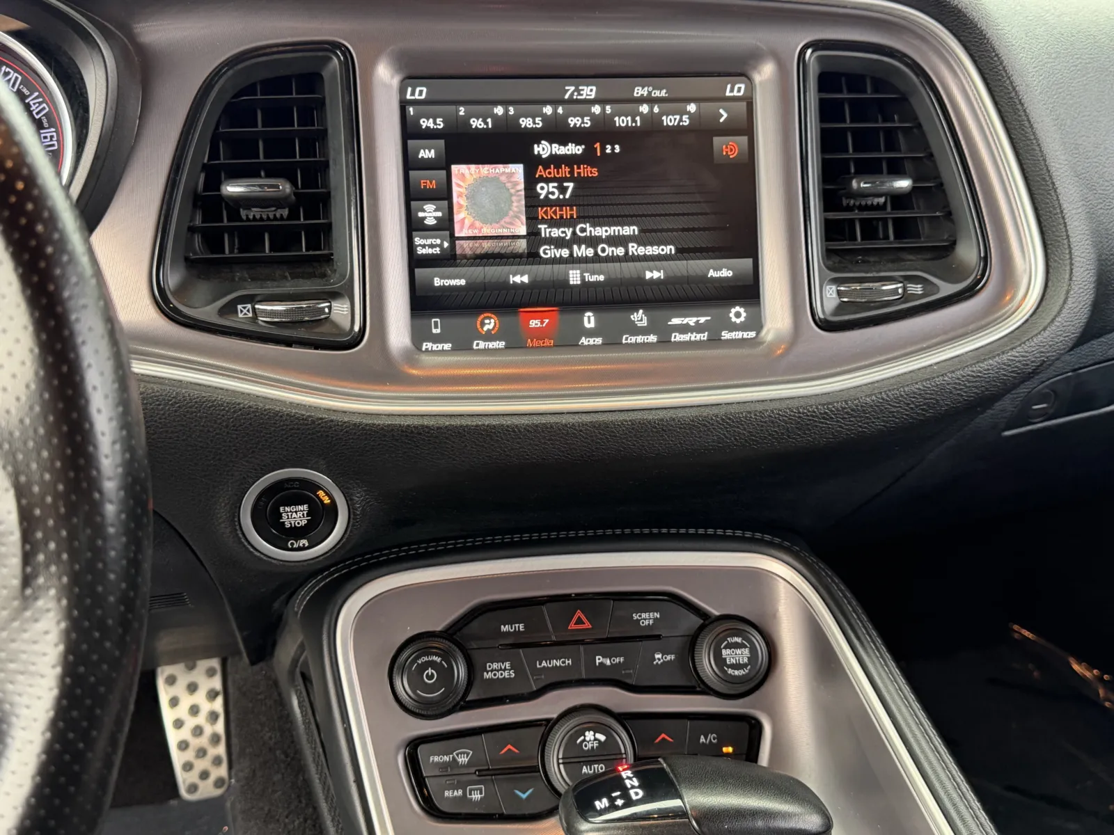 Dodge Challenger photo 15