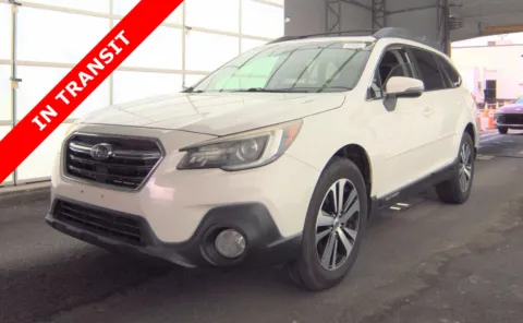 White 2018 Subaru Outback Limited for sale in Alvin, TX