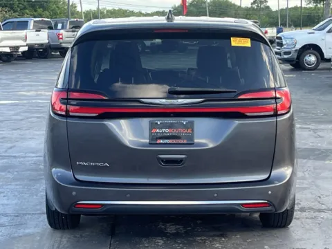 More photos of 2023 Chrysler Pacifica Touring L at Auto Boutique Texas, TX