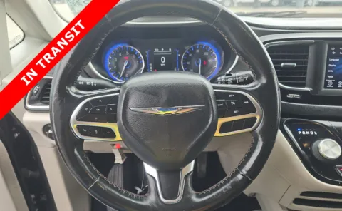 More photos of 2020 Chrysler Pacifica Touring L at Auto Boutique Texas, TX