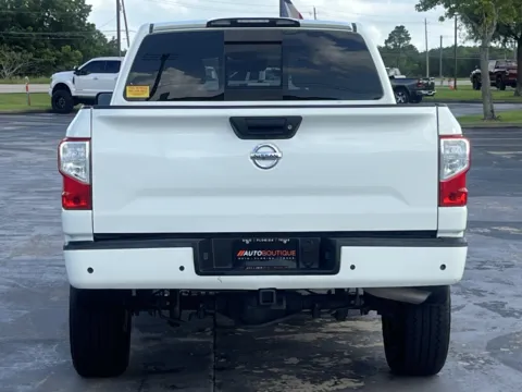 More photos of 2020 Nissan Titan SV at Auto Boutique Texas, TX