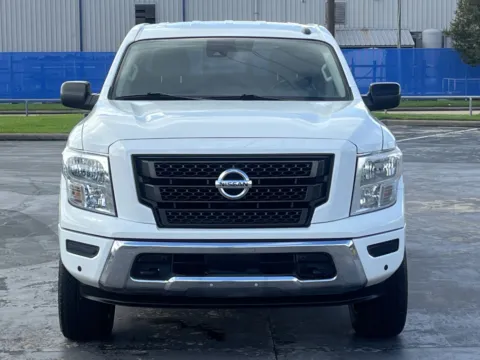 More photos of 2020 Nissan Titan SV at Auto Boutique Texas, TX