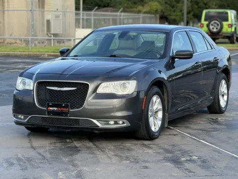 Another view of 2016 CHRYSLER 300 LIMITE Anniversary Edition for sale in Alvin, TX at Auto Boutique Texas