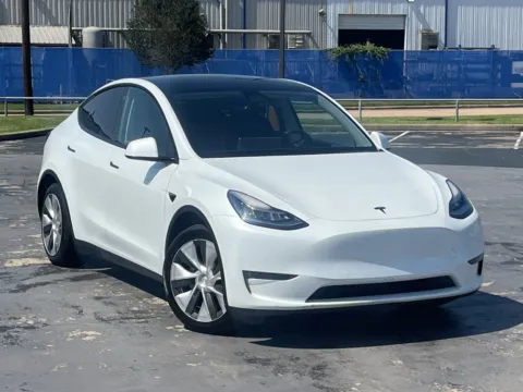 Photos of 2021 TESLA MODEL Y Long Range for sale in Alvin, TX at Auto Boutique Texas