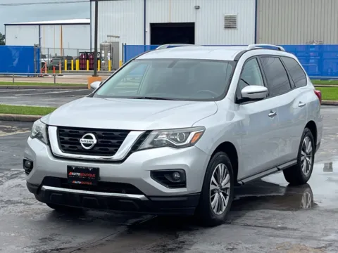 Another view of 2019 Nissan Pathfinder SV for sale in Alvin, TX at Auto Boutique Texas
