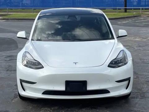 More photos of 2022 Tesla Model 3 Long Range at Auto Boutique Texas, TX