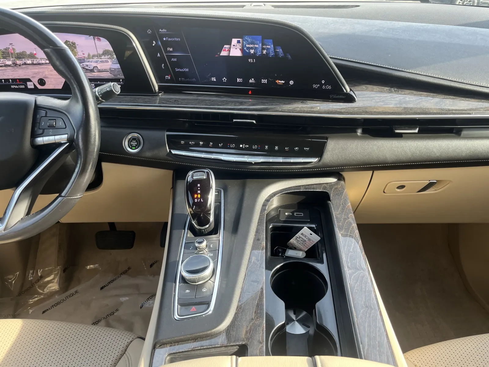 2021 Cadillac Escalade Premium Luxury - Photo 24