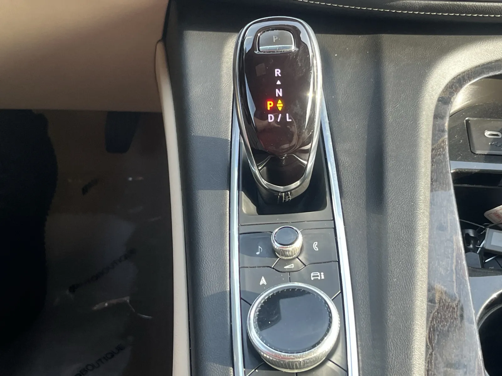 2021 Cadillac Escalade Premium Luxury - Photo 21