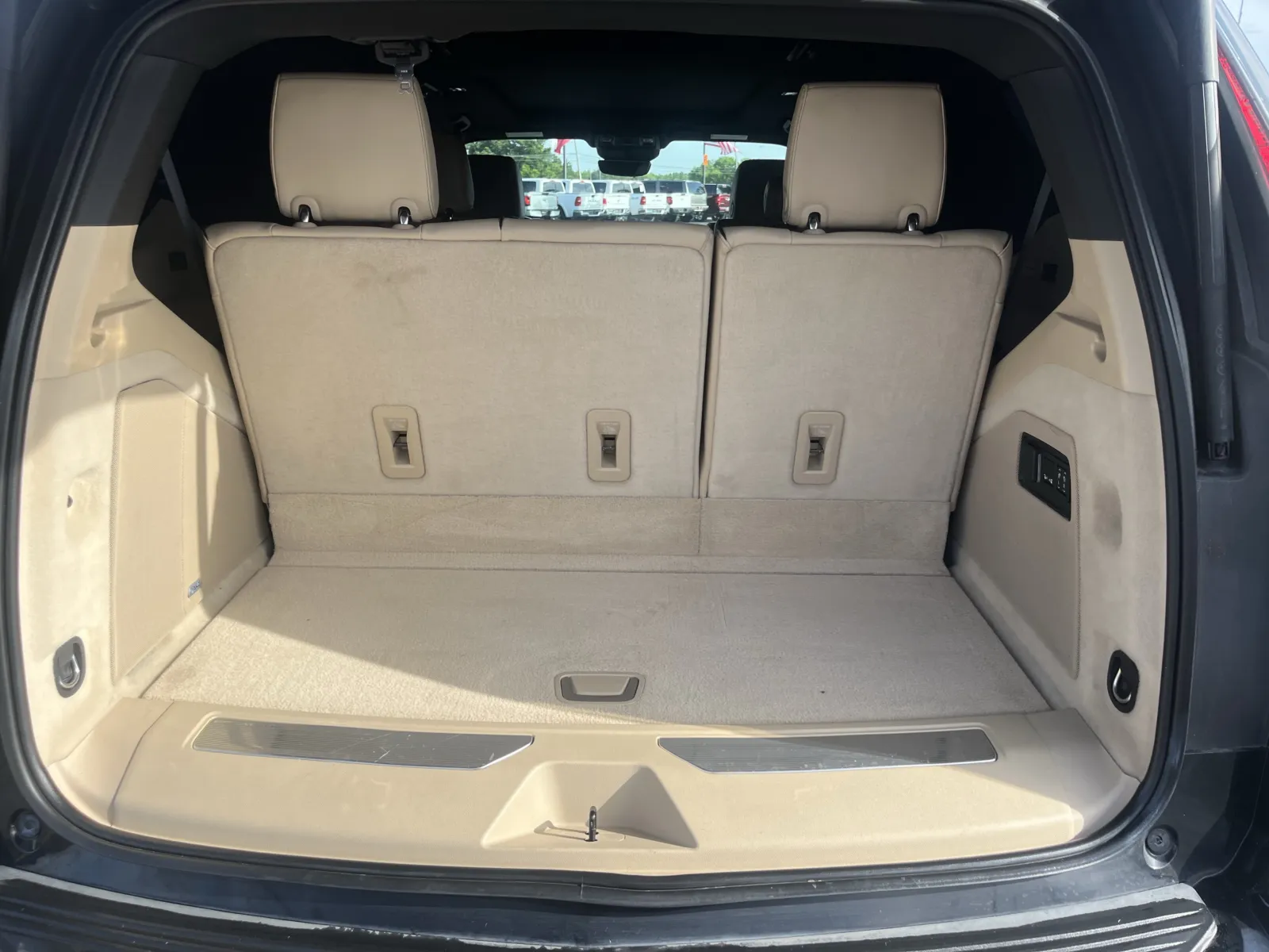 2021 Cadillac Escalade Premium Luxury - Photo 10