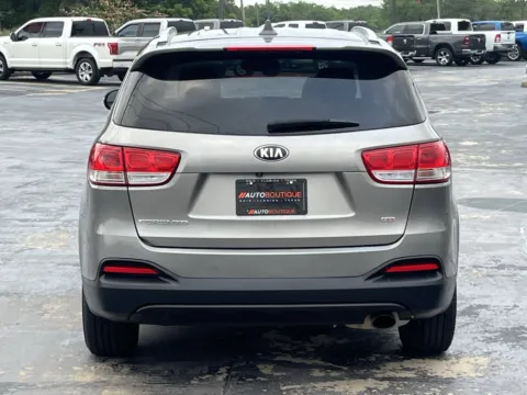More photos of 2017 Kia Sorento LX at Auto Boutique Texas, TX