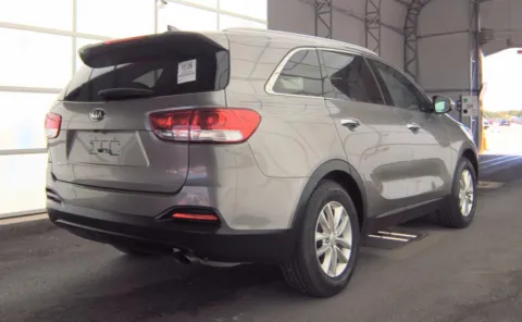 Photos of 2017 Kia Sorento LX for sale in Alvin, TX at Auto Boutique Texas