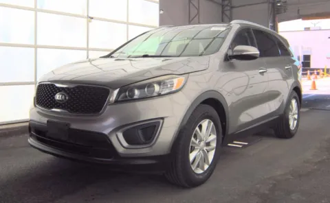 Gray 2017 Kia Sorento LX for sale in Alvin, TX