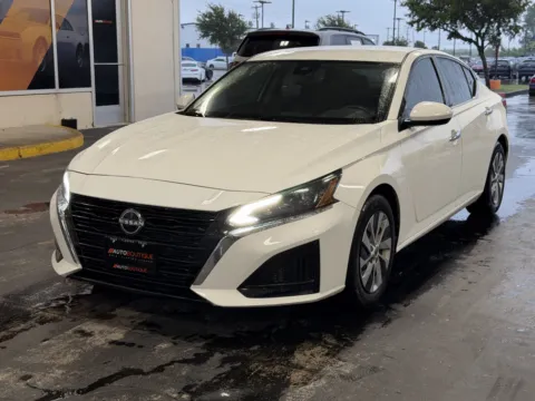 Another view of 2023 Nissan Altima 2.5 S for sale in Alvin, TX at Auto Boutique Texas