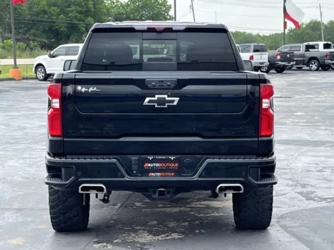 More photos of 2023 Chevrolet Silverado 1500 High Country at Auto Boutique Texas, TX
