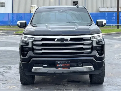 More photos of 2023 Chevrolet Silverado 1500 High Country at Auto Boutique Texas, TX
