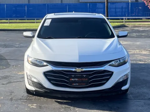 More photos of 2022 Chevrolet Malibu LT at Auto Boutique Texas, TX