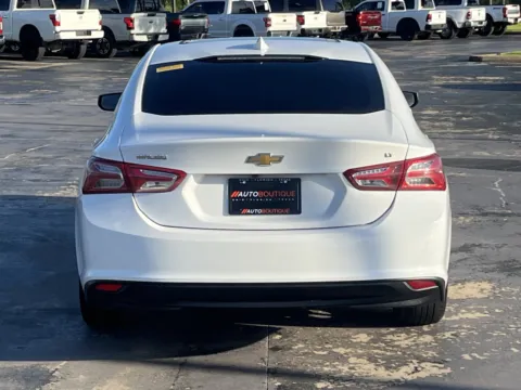 More photos of 2022 Chevrolet Malibu LT at Auto Boutique Texas, TX