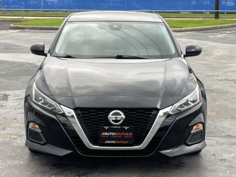 More photos of 2021 Nissan Altima 2.5 SV at Auto Boutique Texas, TX